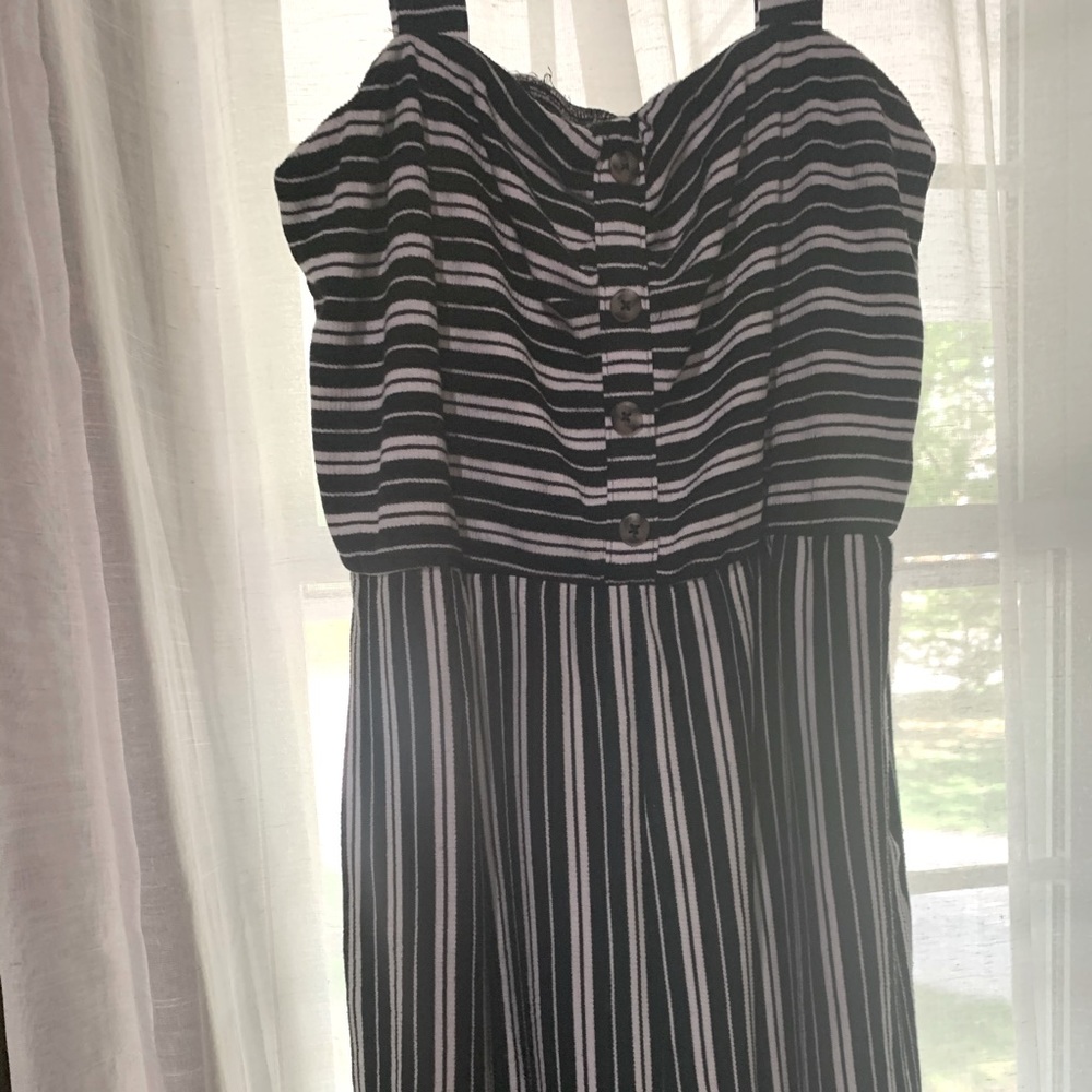 Large xhilaration pant romper